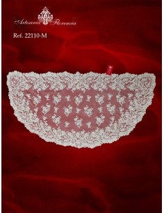 Mantilla de Media Luna