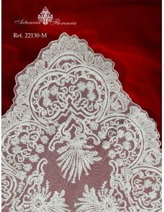 Mantilla de Media Luna 2