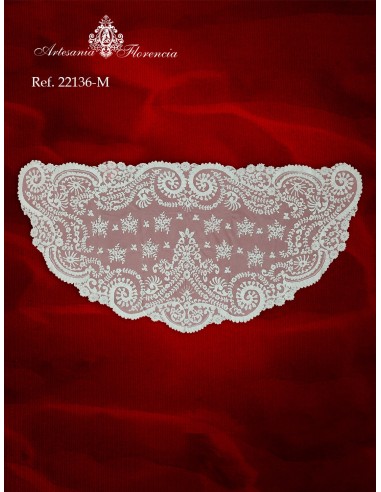 Mantilla de Media Luna