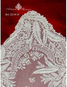 Mantilla de Media Luna 2