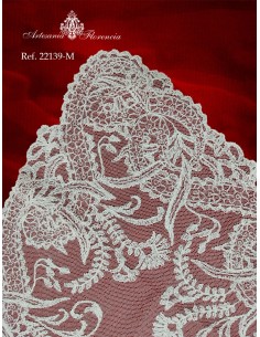 Mantilla de Media Luna 2