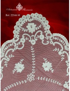 Mantilla de Media Luna 2