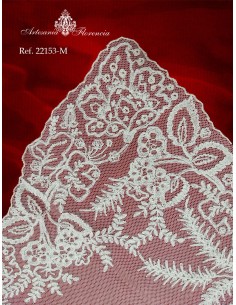 Mantilla de Media Luna 2