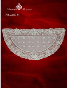 Mantilla de Media Luna