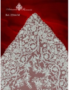 Mantilla de Media Luna 2