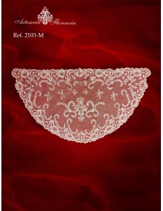 Mantilla de Media Luna
