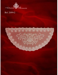 Mantilla de Media Luna