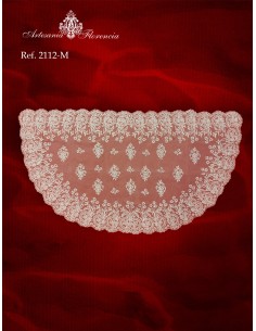 Mantilla de Media Luna