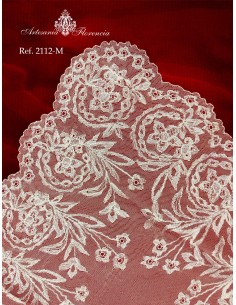 Mantilla de Media Luna 2