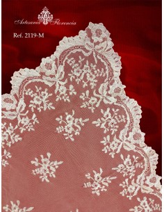 Mantilla de Media Luna 2