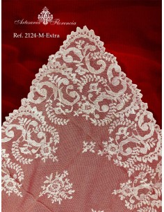 Mantilla de Media Luna 2