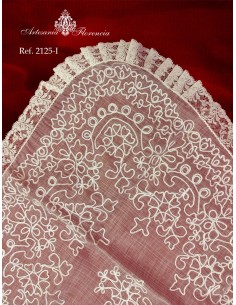 Mantilla de Media Luna 2