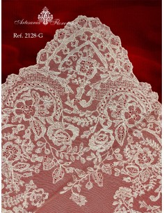 Mantilla de Media Luna 2