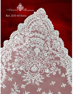 Mantilla de Media Luna 2