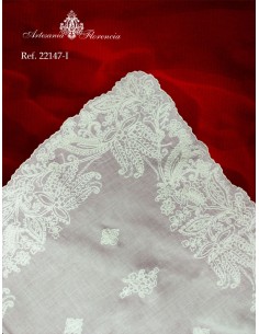 Mantilla de Media Luna 2